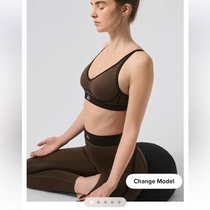 Alo Airlift Line Up Bra Espresso